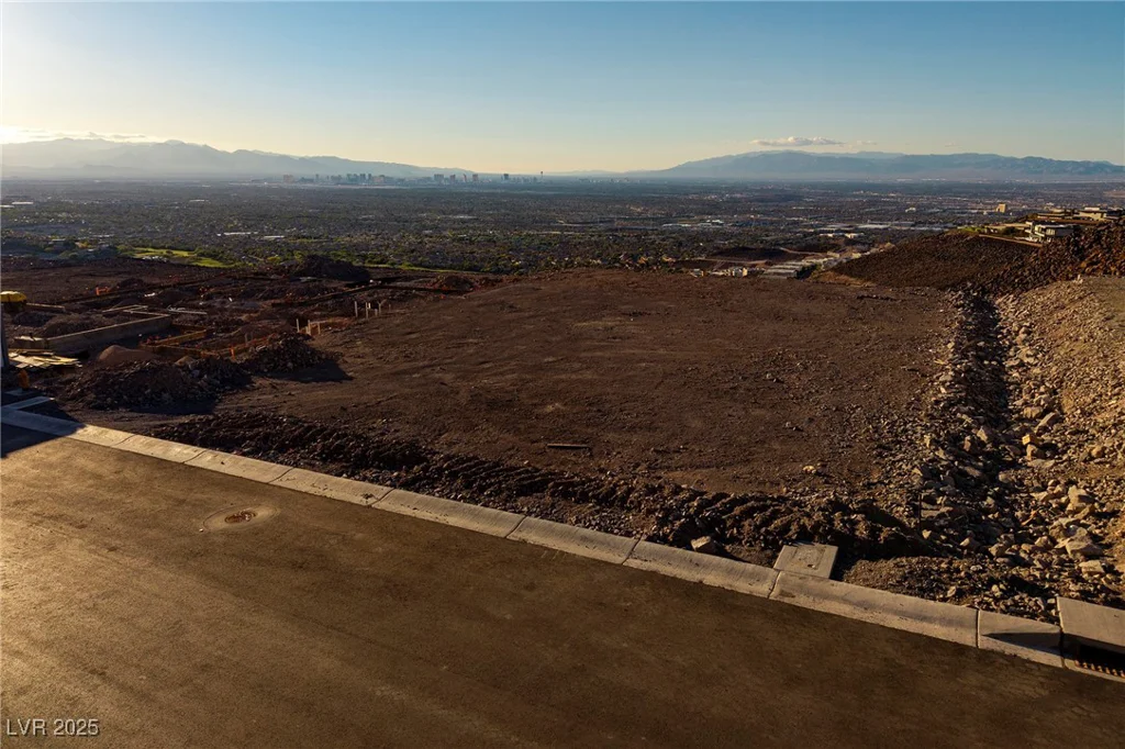 567 Rock Peak, Henderson, NV 89012