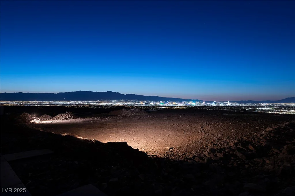 567 Rock Peak, Henderson, NV 89012