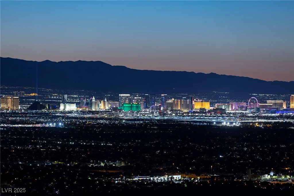 567 Rock Peak, Henderson, NV 89012
