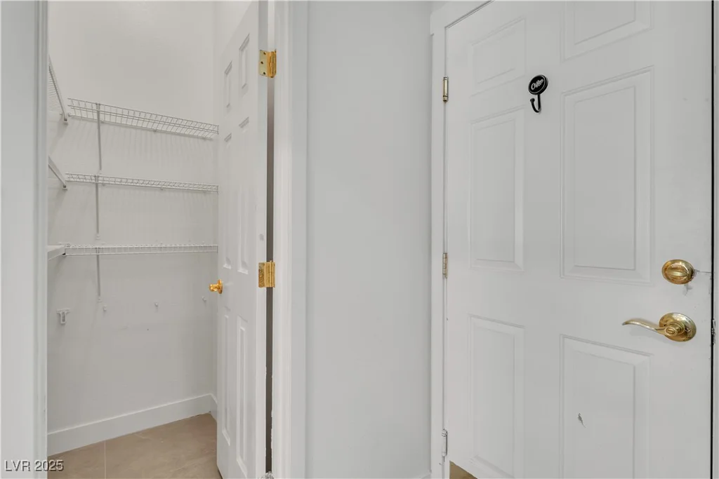 4196 Balmoral Castle, Las Vegas, NV 89141