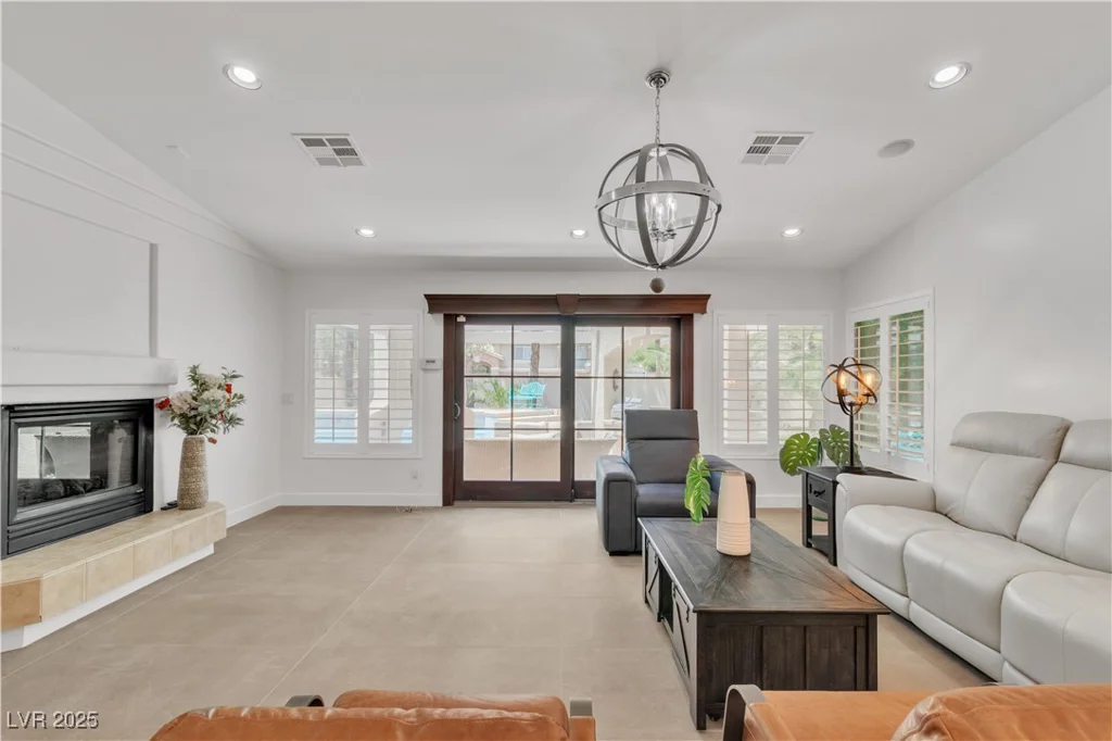 4196 Balmoral Castle, Las Vegas, NV 89141