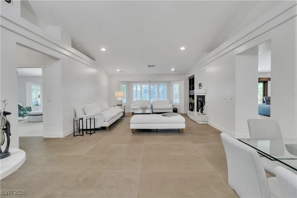 4196 Balmoral Castle, Las Vegas, NV 89141