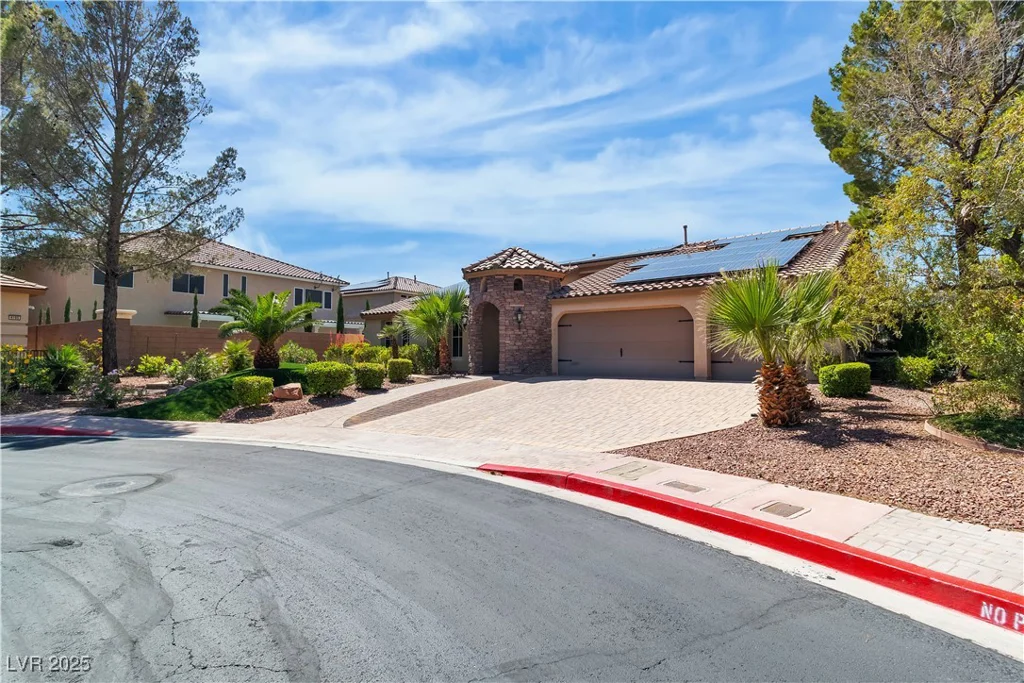 4196 Balmoral Castle, Las Vegas, NV 89141