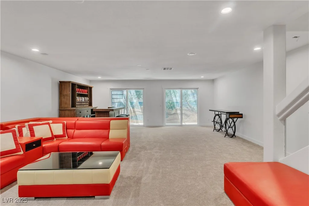 4196 Balmoral Castle, Las Vegas, NV 89141