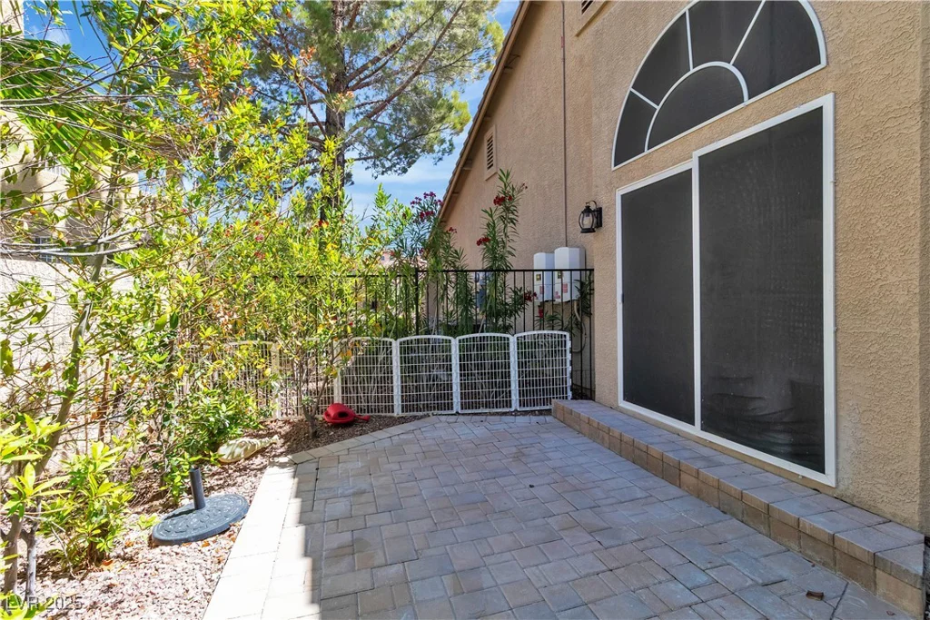 4196 Balmoral Castle, Las Vegas, NV 89141