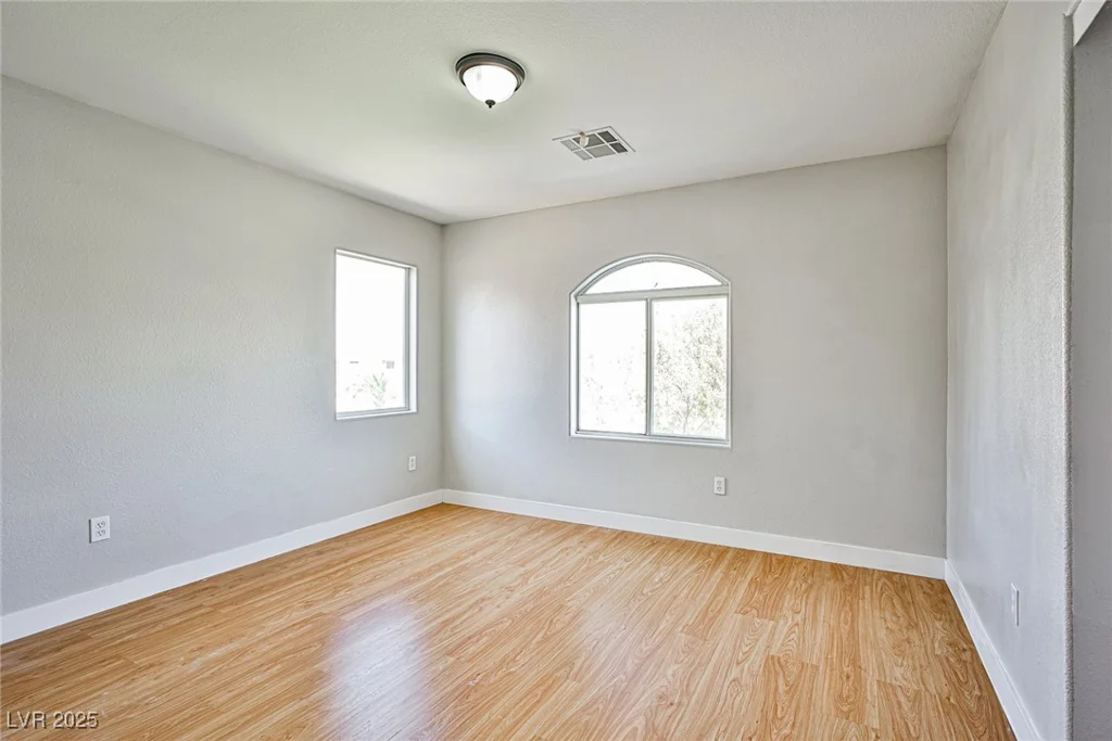 6747 Gold Yarrow, Las Vegas, NV 89148