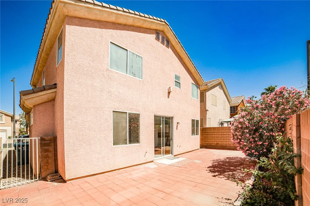 6747 Gold Yarrow, Las Vegas, NV 89148