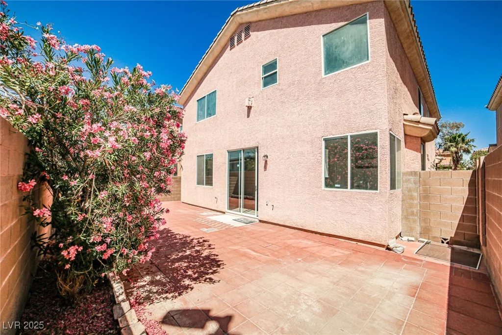 6747 Gold Yarrow, Las Vegas, NV 89148