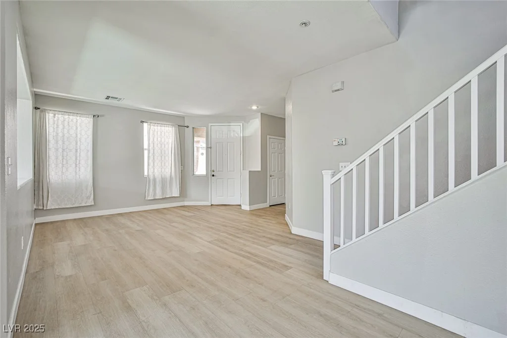 6747 Gold Yarrow, Las Vegas, NV 89148
