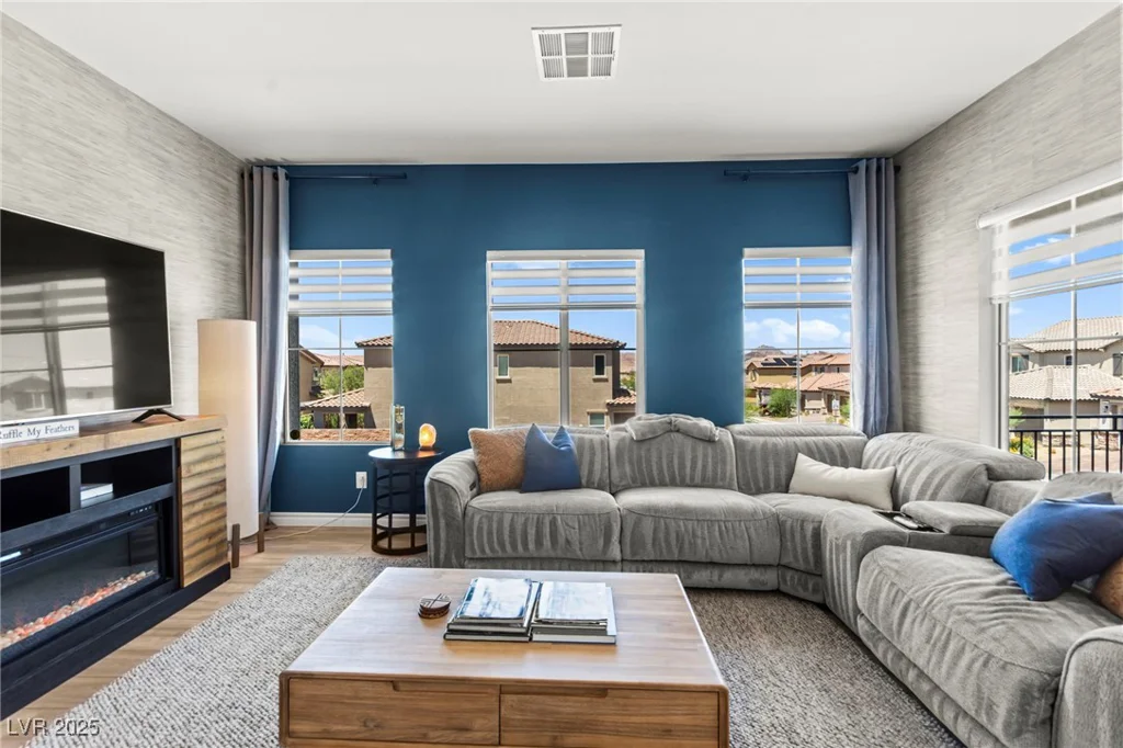 295 Callen Falls, Henderson, NV 89011