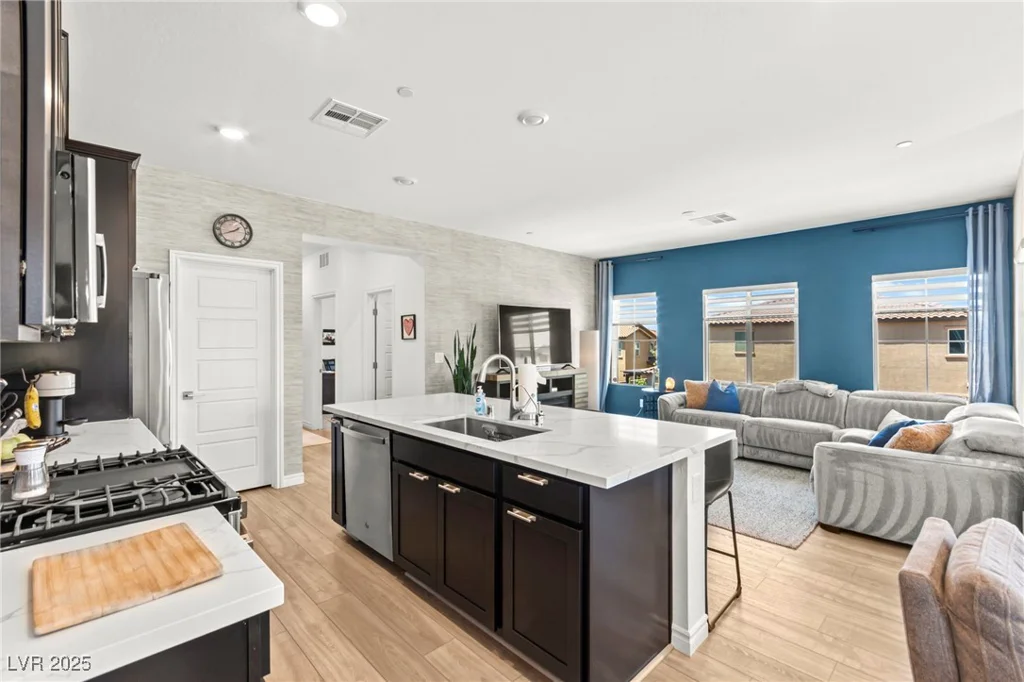295 Callen Falls, Henderson, NV 89011