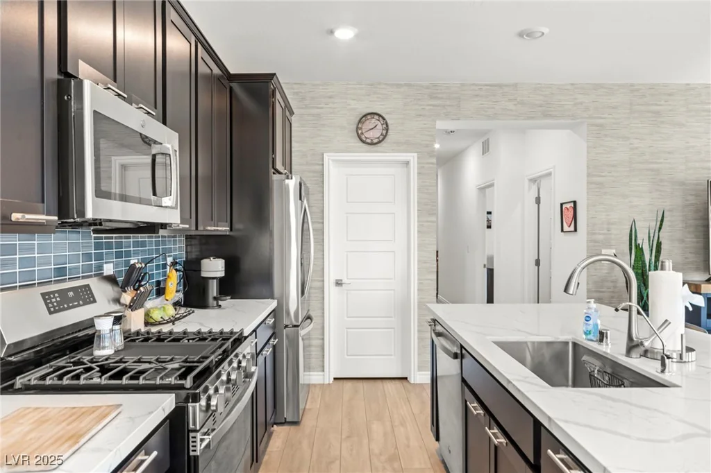 295 Callen Falls, Henderson, NV 89011