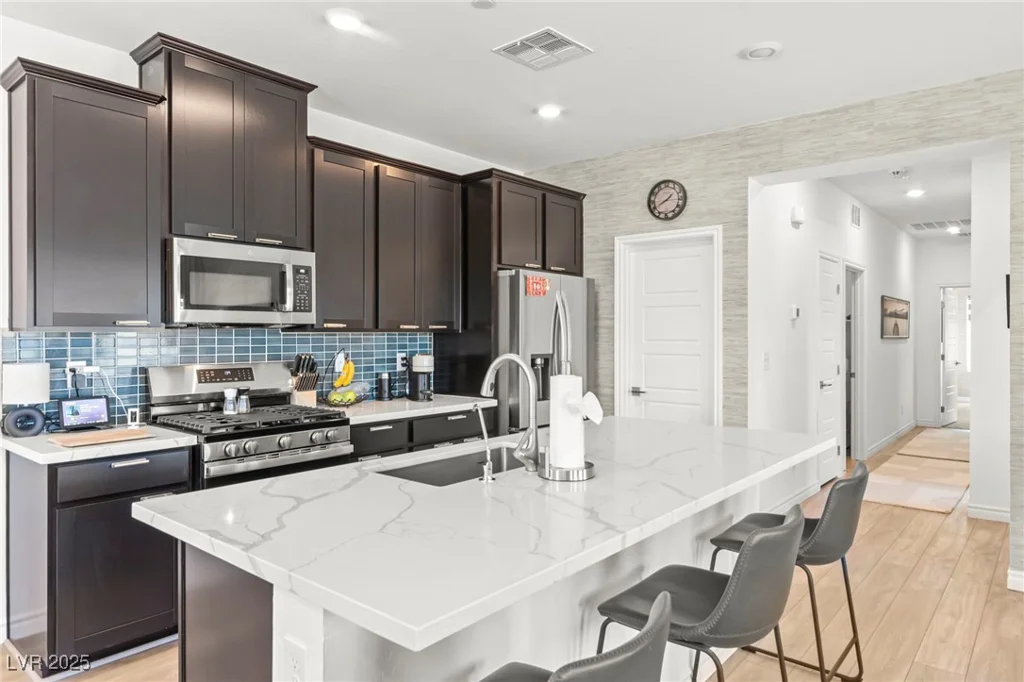 295 Callen Falls, Henderson, NV 89011