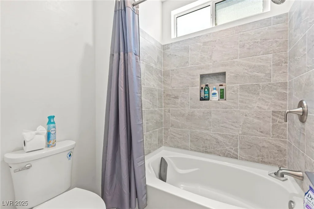 295 Callen Falls, Henderson, NV 89011