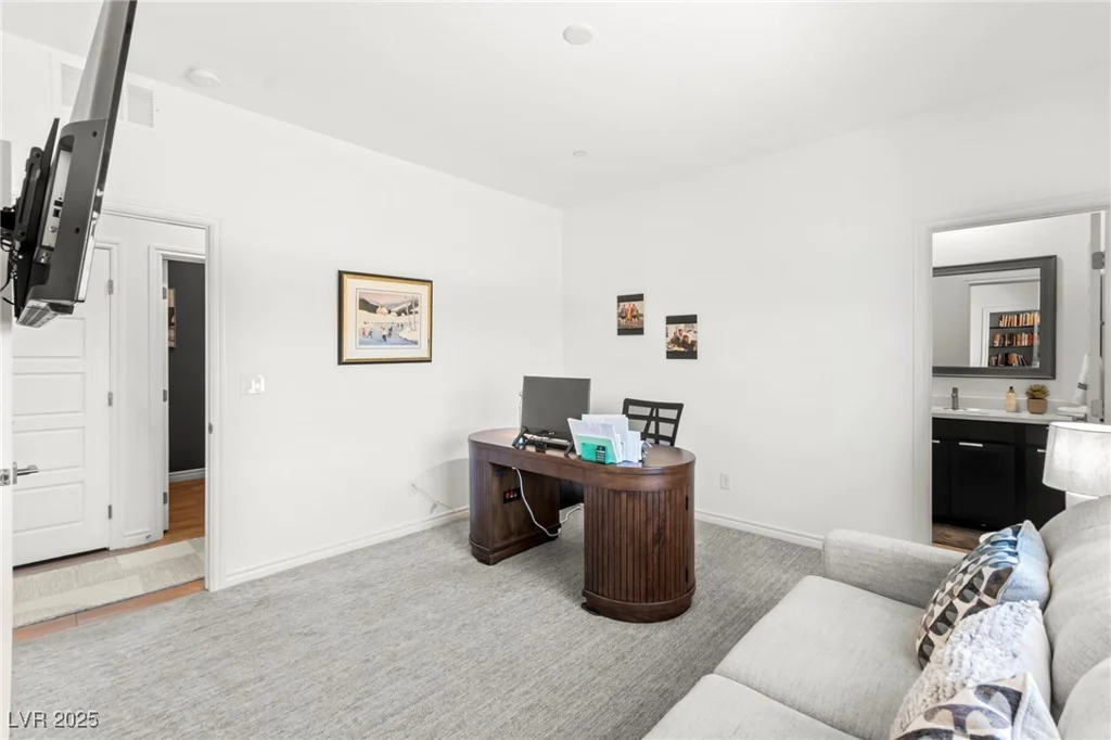 295 Callen Falls, Henderson, NV 89011