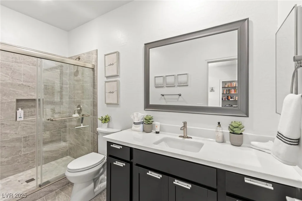 295 Callen Falls, Henderson, NV 89011