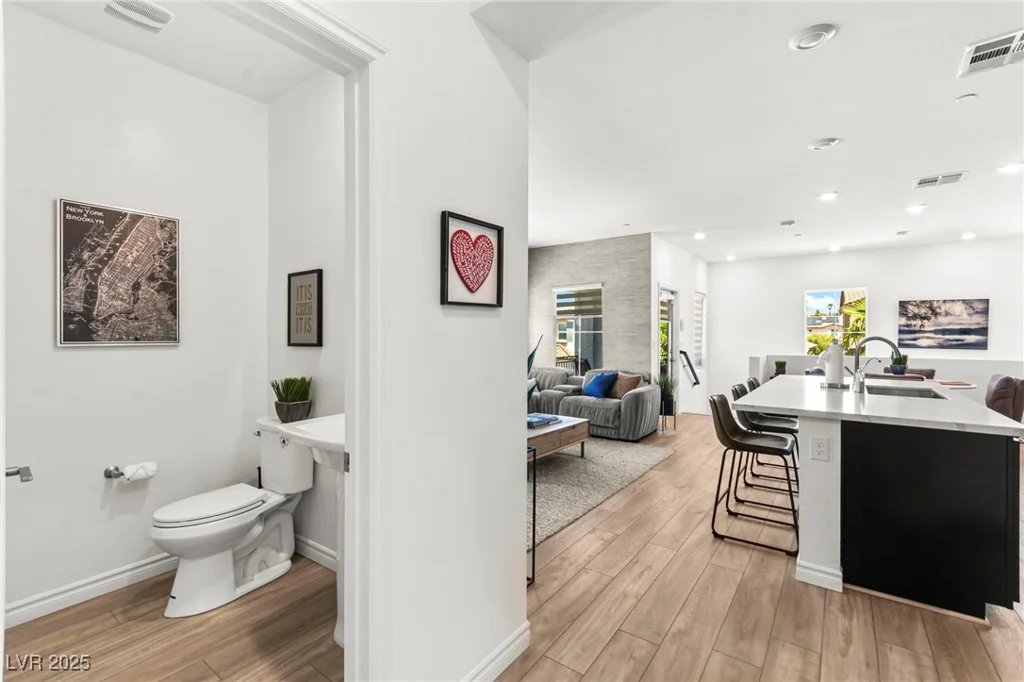 295 Callen Falls, Henderson, NV 89011
