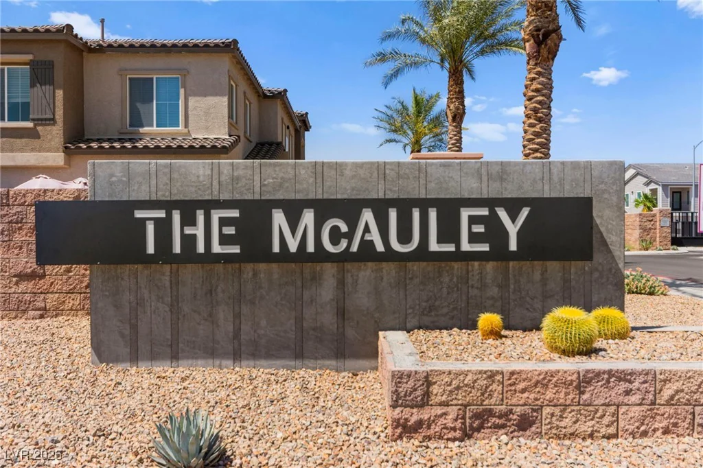 295 Callen Falls, Henderson, NV 89011