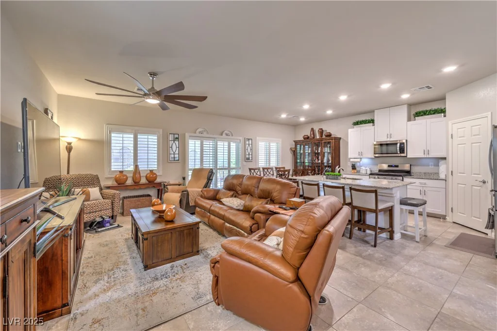 9229 Brayden Bay, Las Vegas, NV 89178