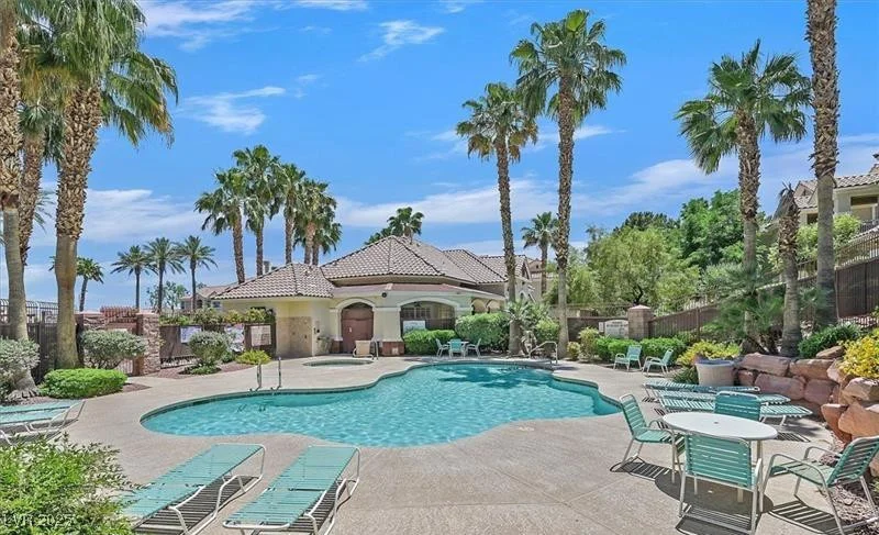5855 Valley, North Las Vegas, NV 89031