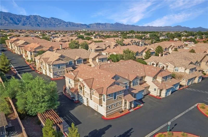5855 Valley, North Las Vegas, NV 89031