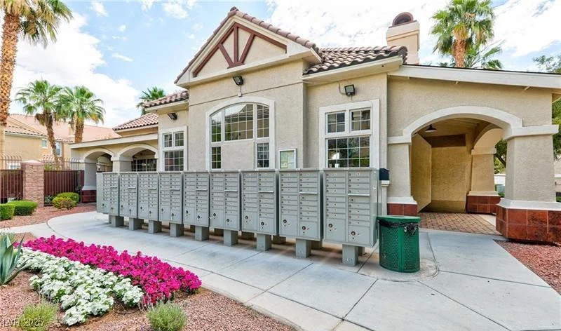 5855 Valley, North Las Vegas, NV 89031