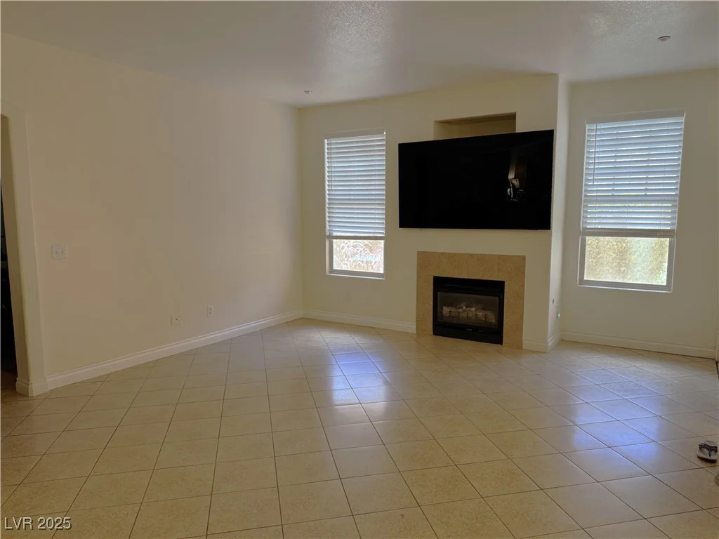 5855 Valley, North Las Vegas, NV 89031