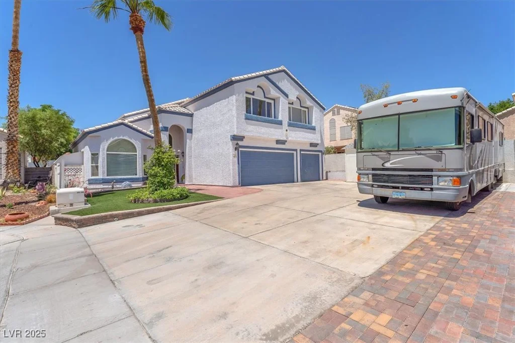 4871 La Princesa, North Las Vegas, NV 89031