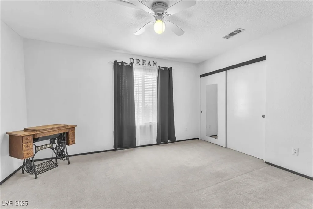 4871 La Princesa, North Las Vegas, NV 89031