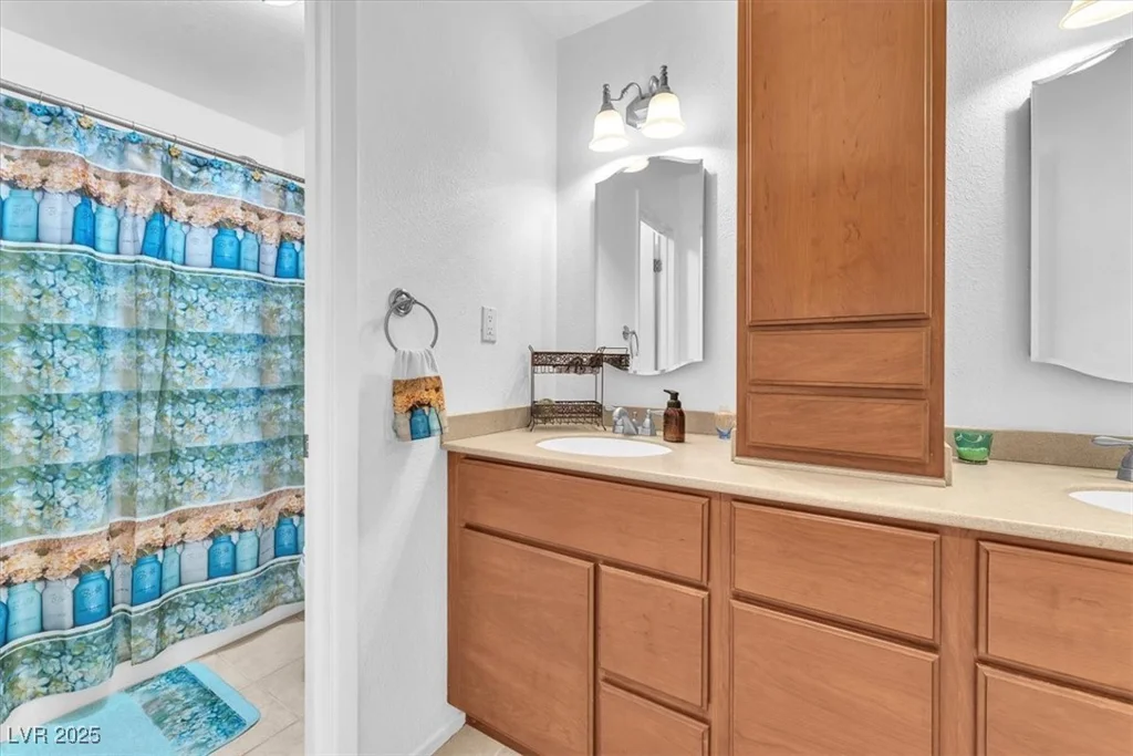 4871 La Princesa, North Las Vegas, NV 89031