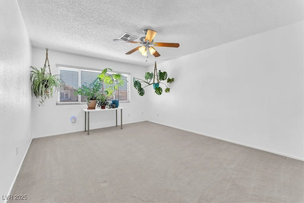 4871 La Princesa, North Las Vegas, NV 89031