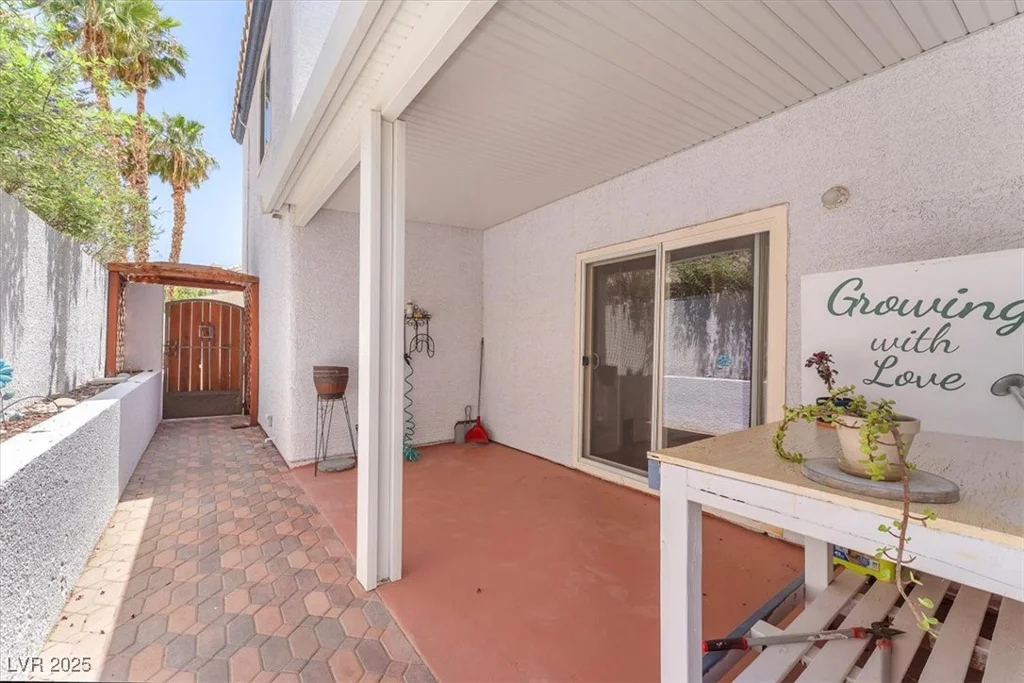 4871 La Princesa, North Las Vegas, NV 89031