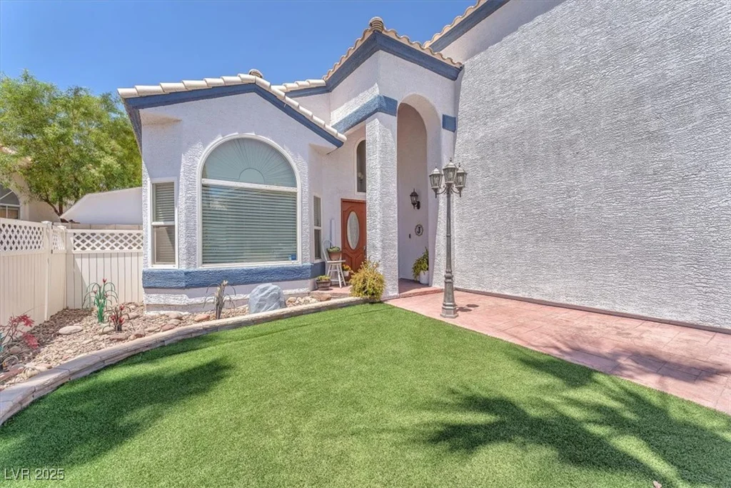 4871 La Princesa, North Las Vegas, NV 89031