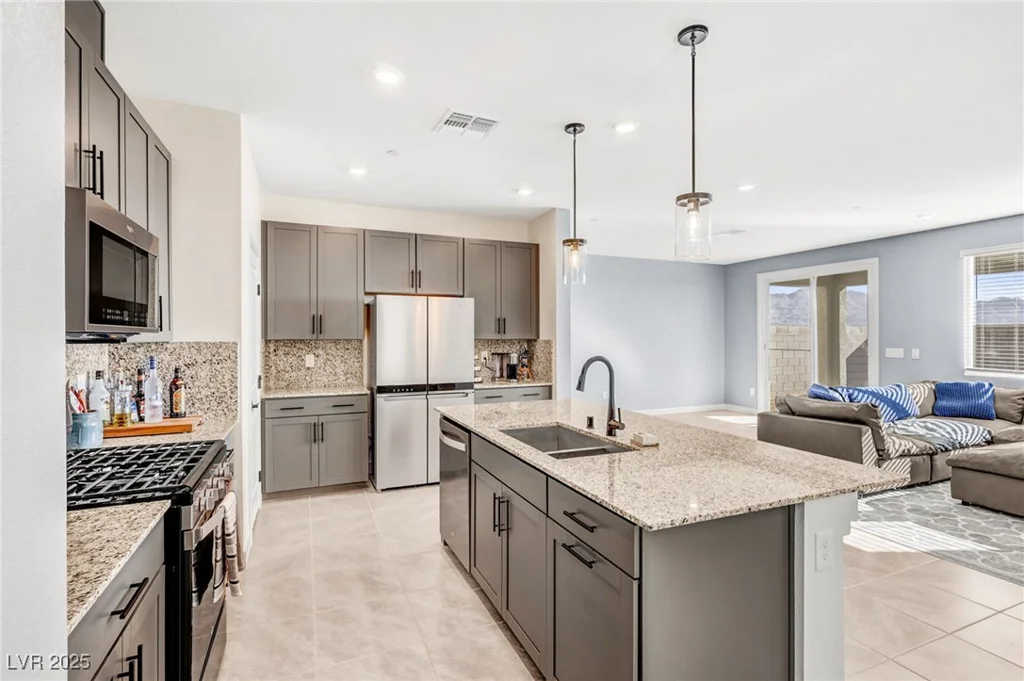 9886 Alpine Style, Las Vegas, NV 89166