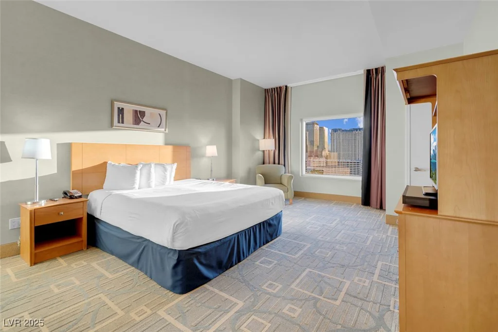 211 FLAMINGO, Las Vegas, NV 89169