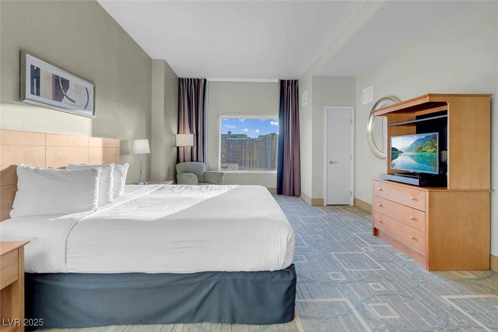 211 FLAMINGO, Las Vegas, NV 89169
