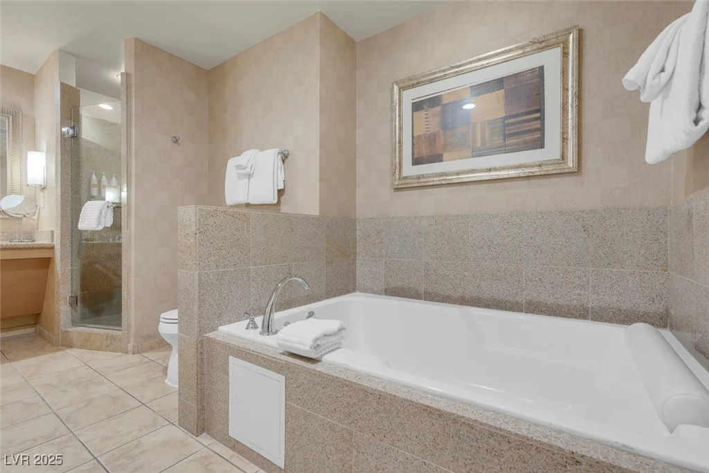 211 FLAMINGO, Las Vegas, NV 89169