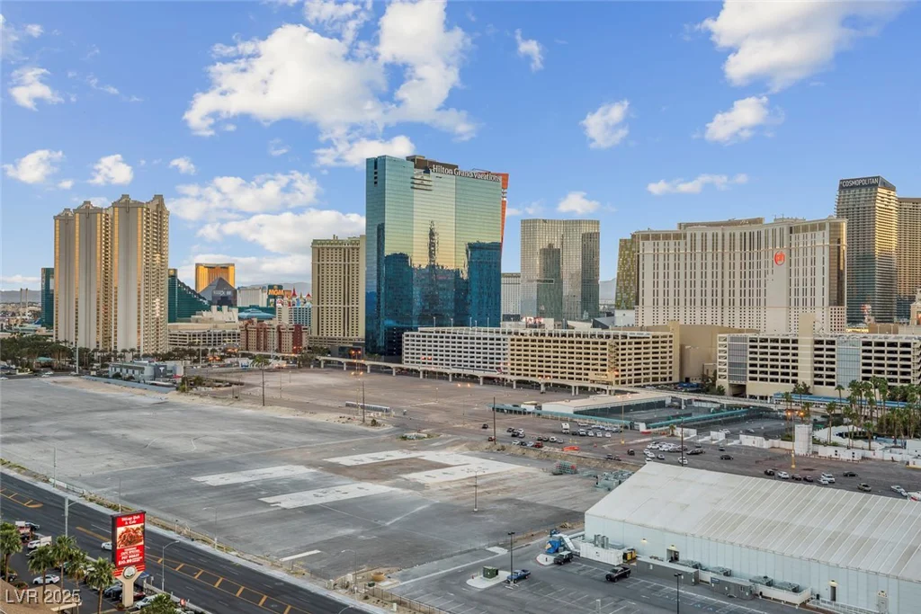 211 FLAMINGO, Las Vegas, NV 89169