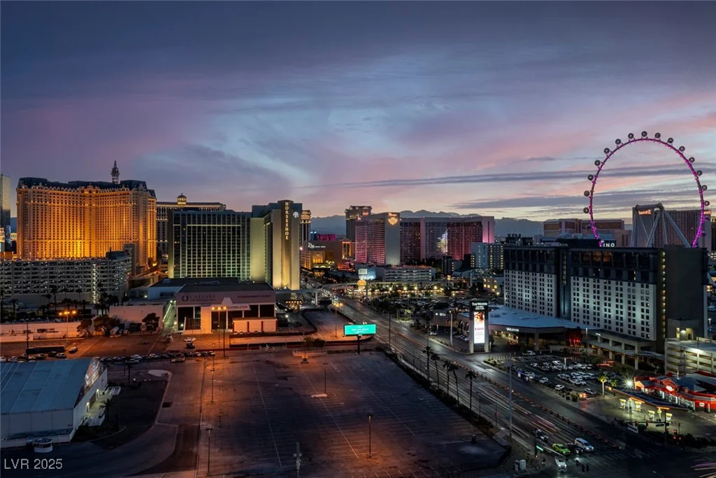 211 FLAMINGO, Las Vegas, NV 89169