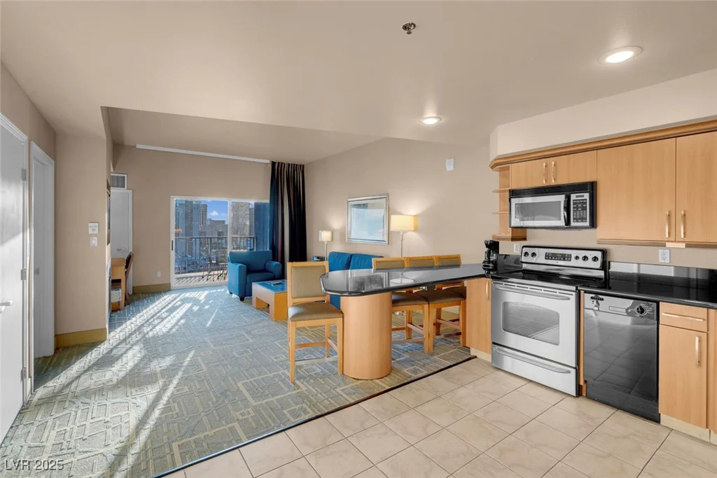 211 FLAMINGO, Las Vegas, NV 89169