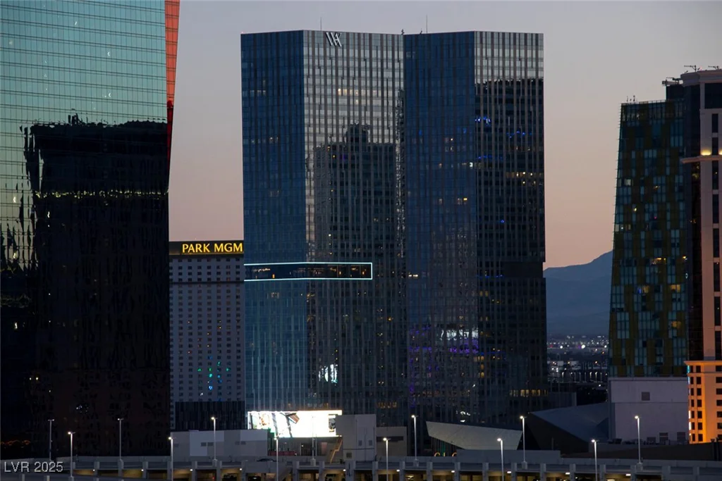 211 FLAMINGO, Las Vegas, NV 89169