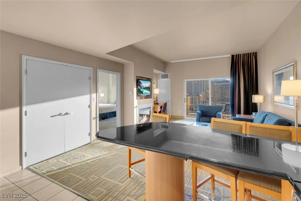 211 FLAMINGO, Las Vegas, NV 89169