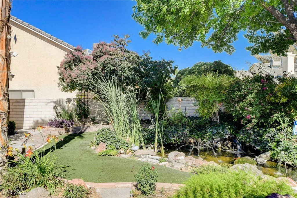 7109 Deepriver, Las Vegas, NV 89129