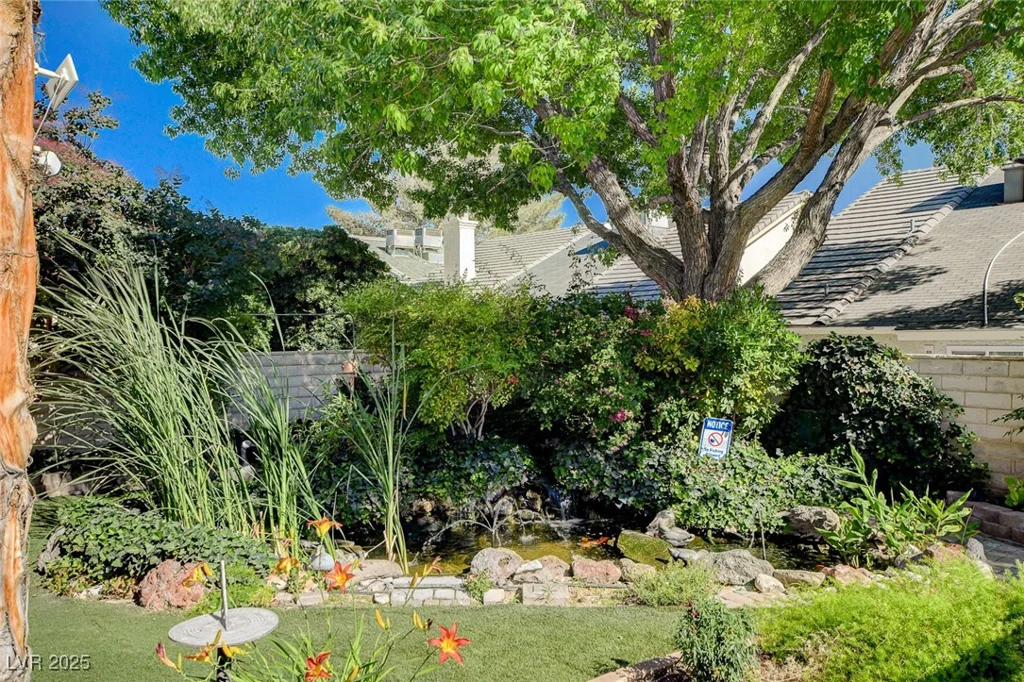7109 Deepriver, Las Vegas, NV 89129