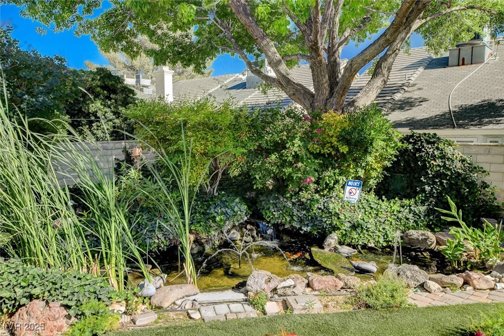 7109 Deepriver, Las Vegas, NV 89129