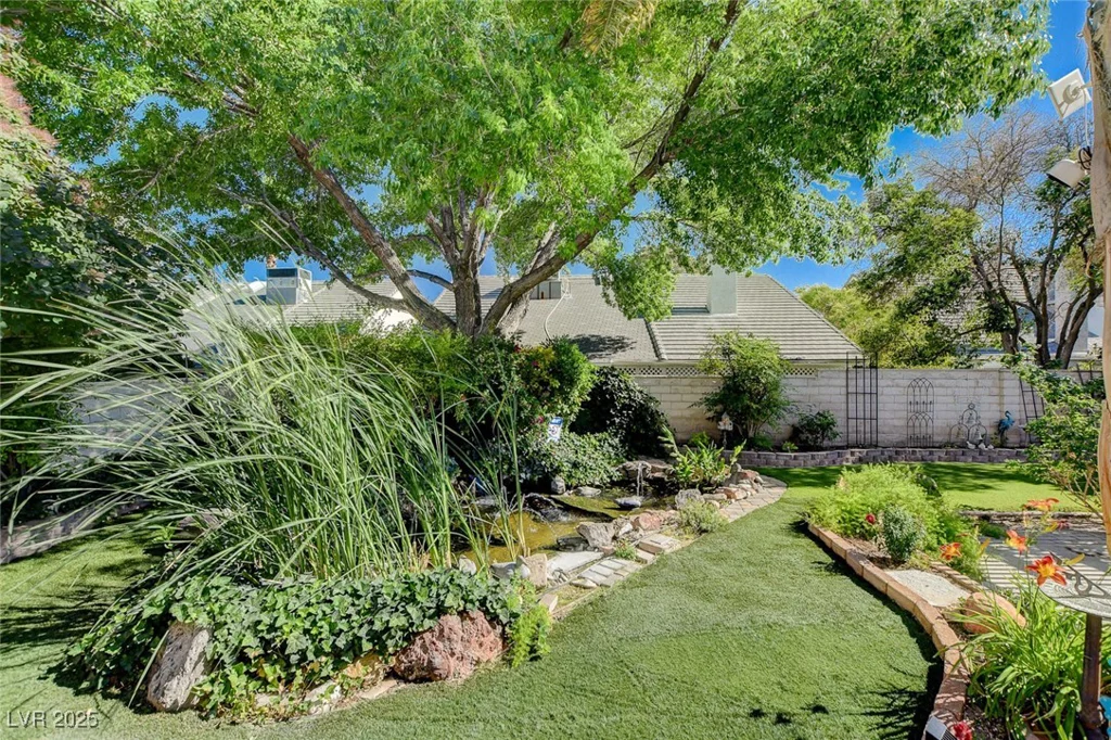 7109 Deepriver, Las Vegas, NV 89129