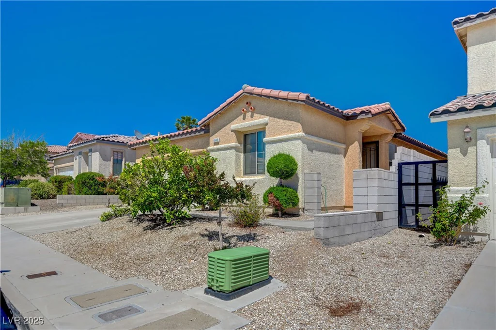 5548 Spearfish Lake, Las Vegas, NV 89148