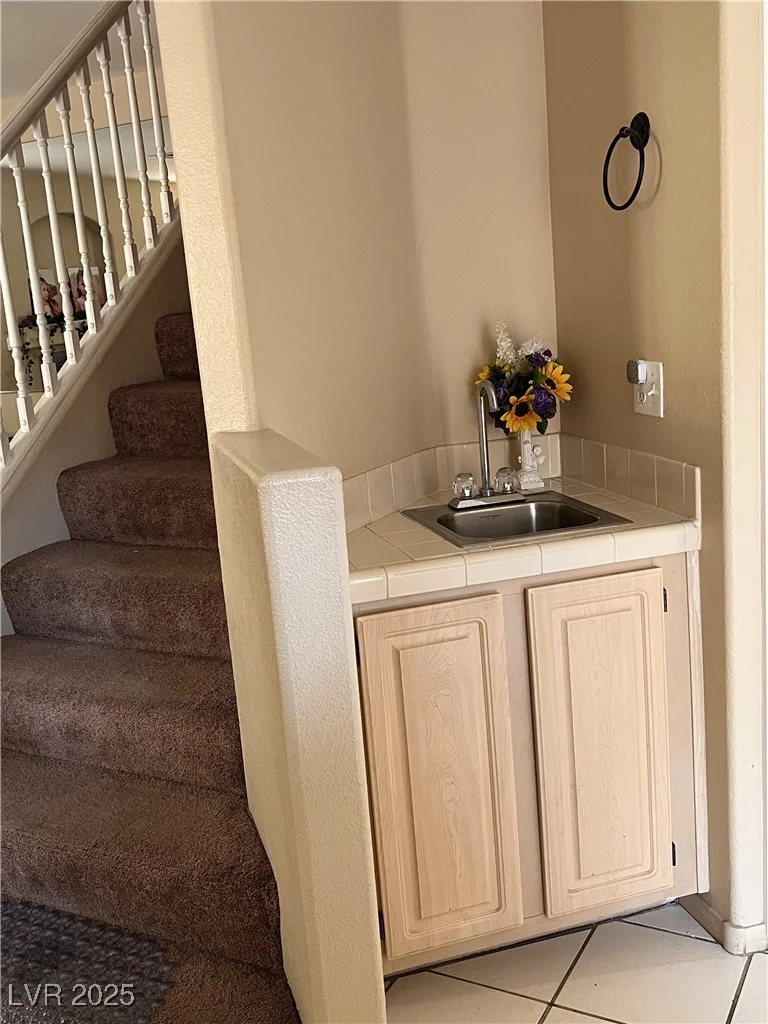 3950 Sandhill, Las Vegas, NV 89121
