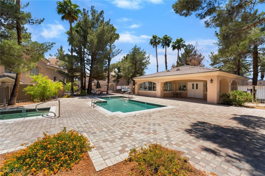 3950 Sandhill, Las Vegas, NV 89121