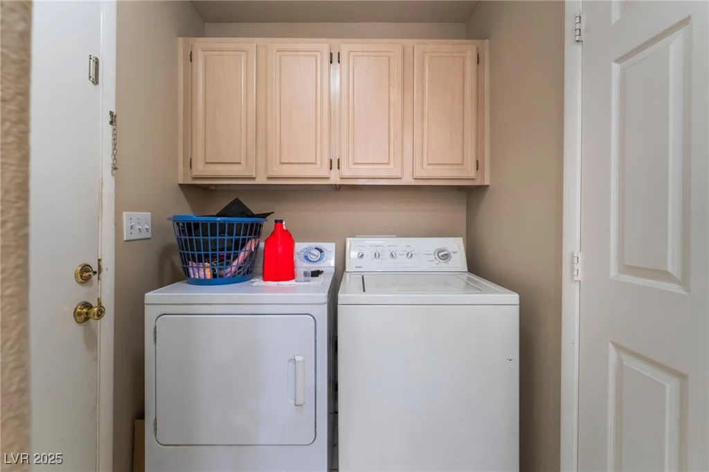 3950 Sandhill, Las Vegas, NV 89121